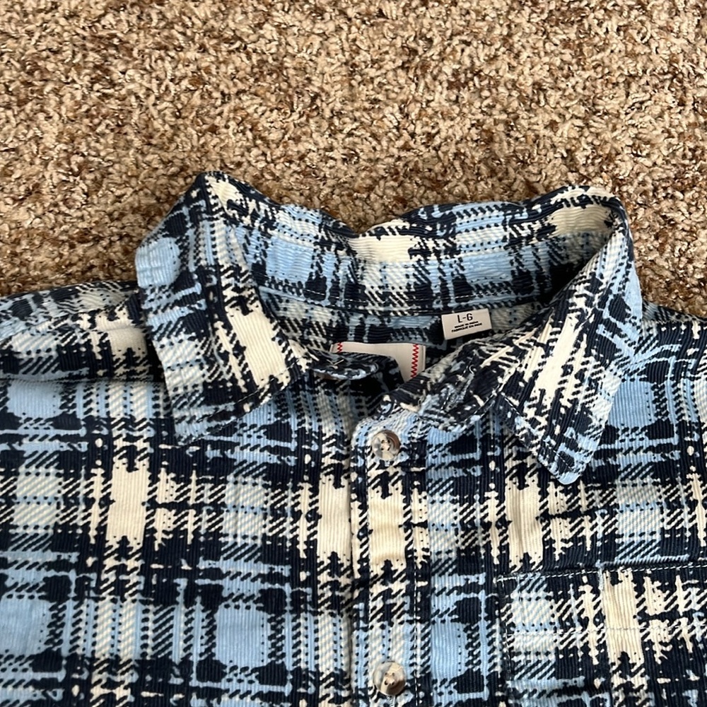 Flannel - Picture 3 of 7